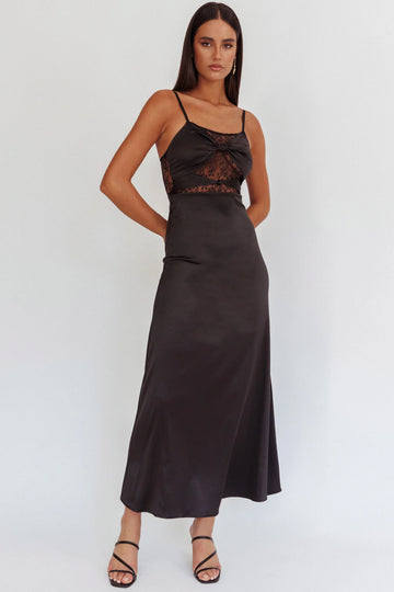 Knot dress-black